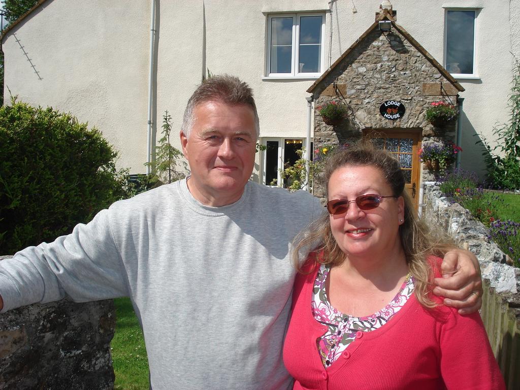 Lodge House B&B Buckland St Mary Exterior photo