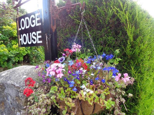 Lodge House B&B Buckland St Mary Exterior photo